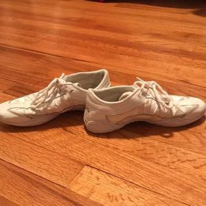 Nfinity Evolution cheer shoes